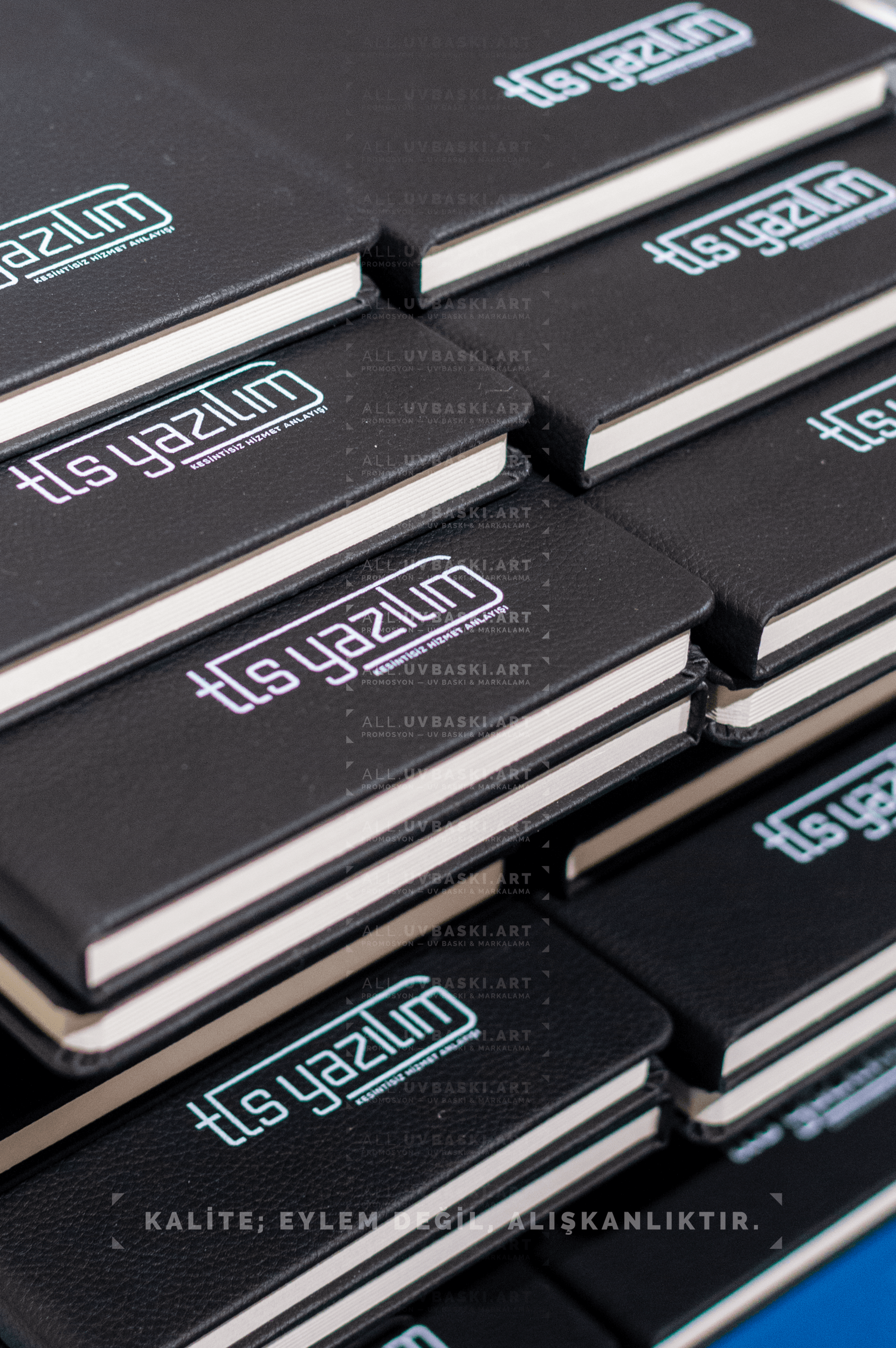 Göz Alıcı Logo Baskılı Defter