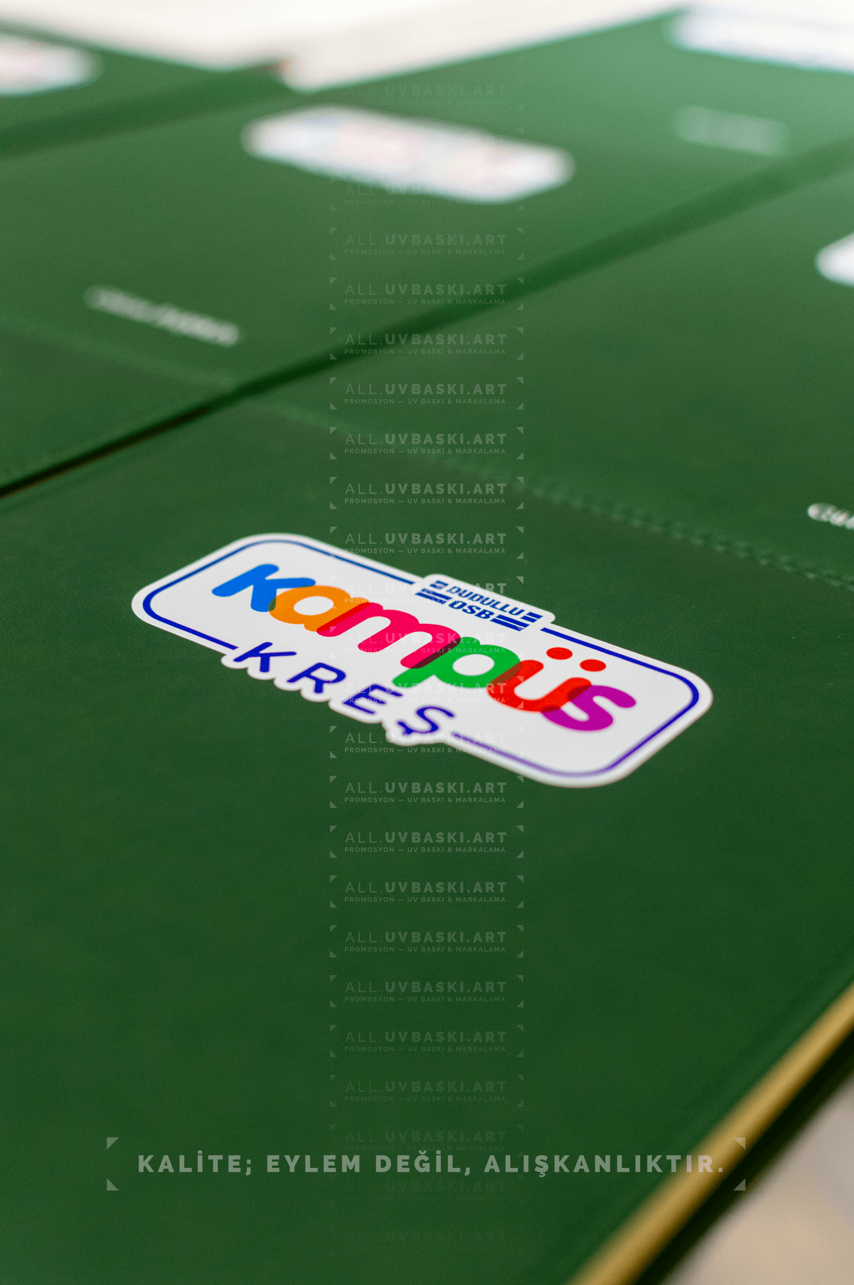 Renkli çizimli defter UV baskı