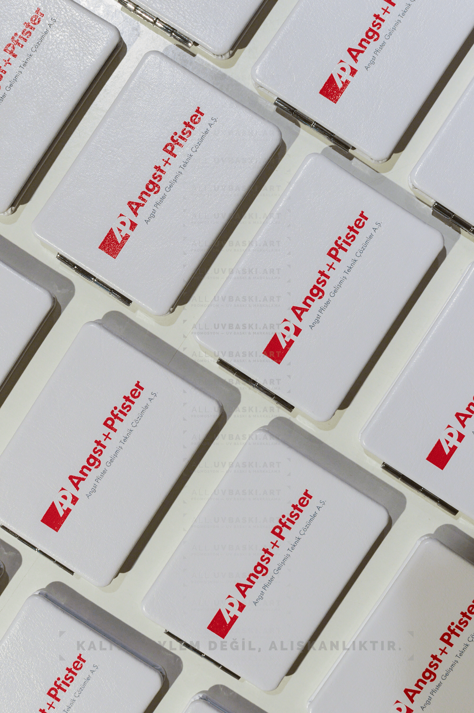 Stiliniz, Sizin İmzanız: UV Baskılı Deri Ayna