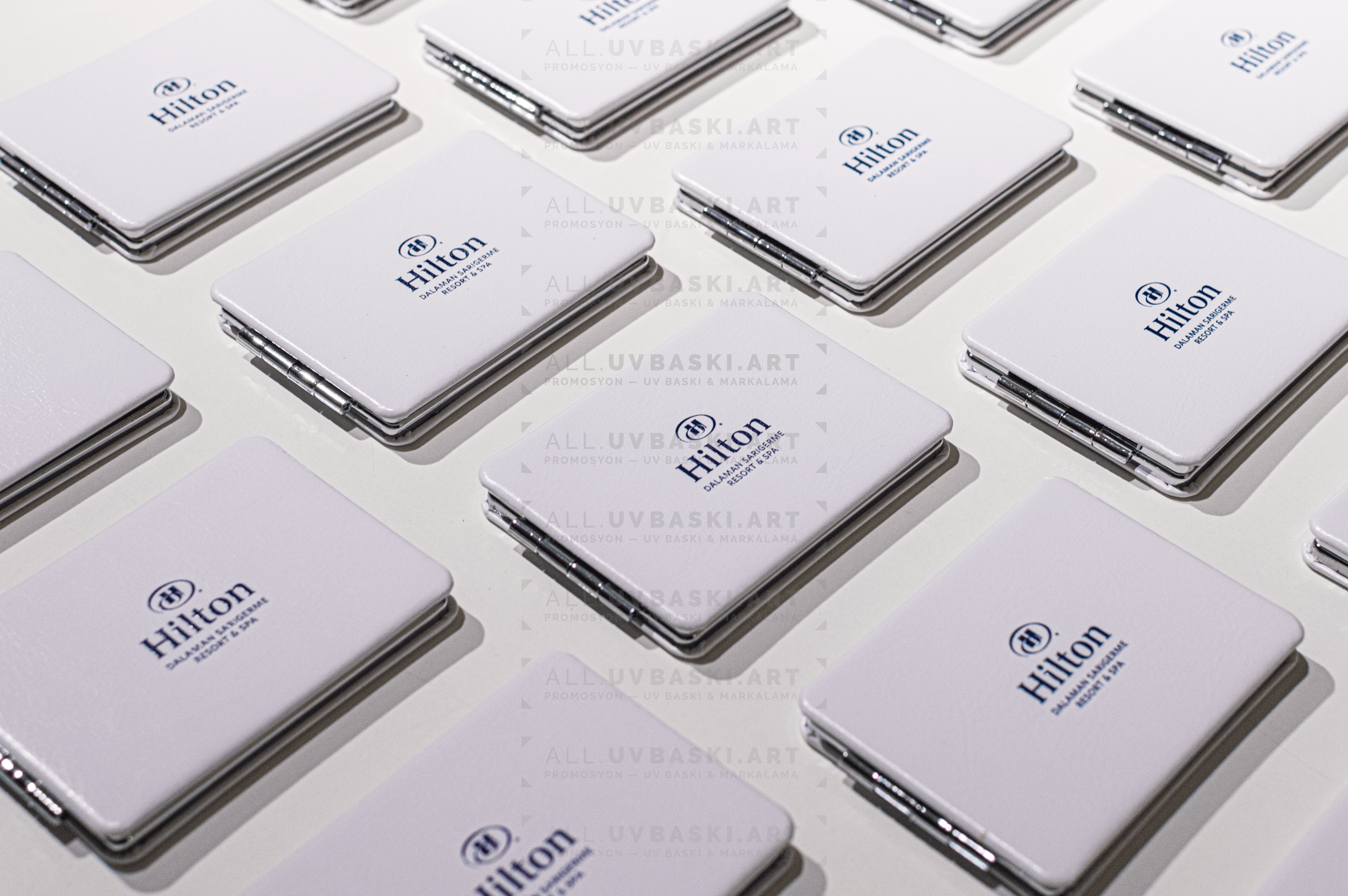 UV baskılı otel misafir hediyesi, suni deri cep aynası.