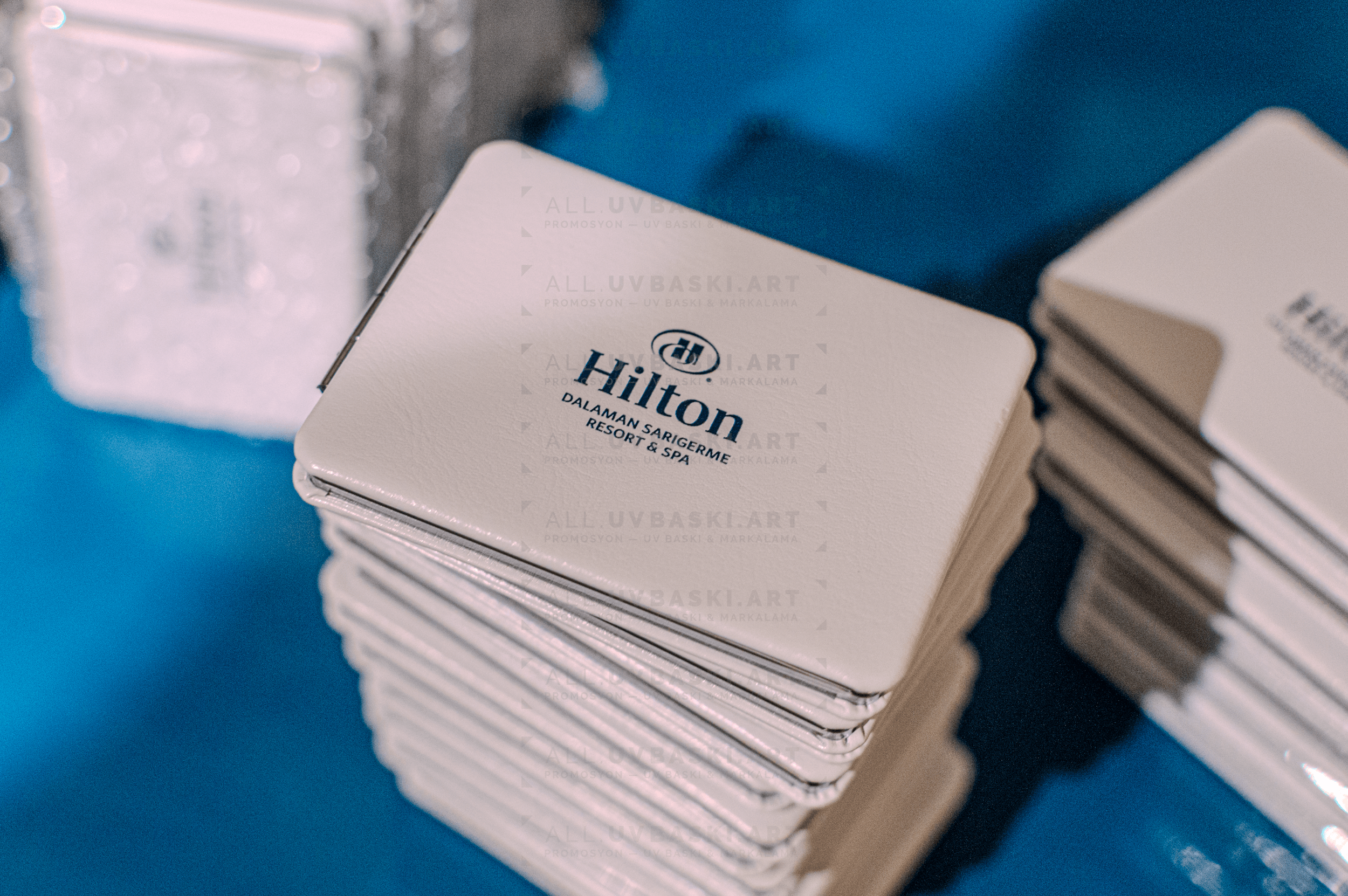 Otellere özel UV baskılı PU deri makyaj aynası, promosyon ürünü.