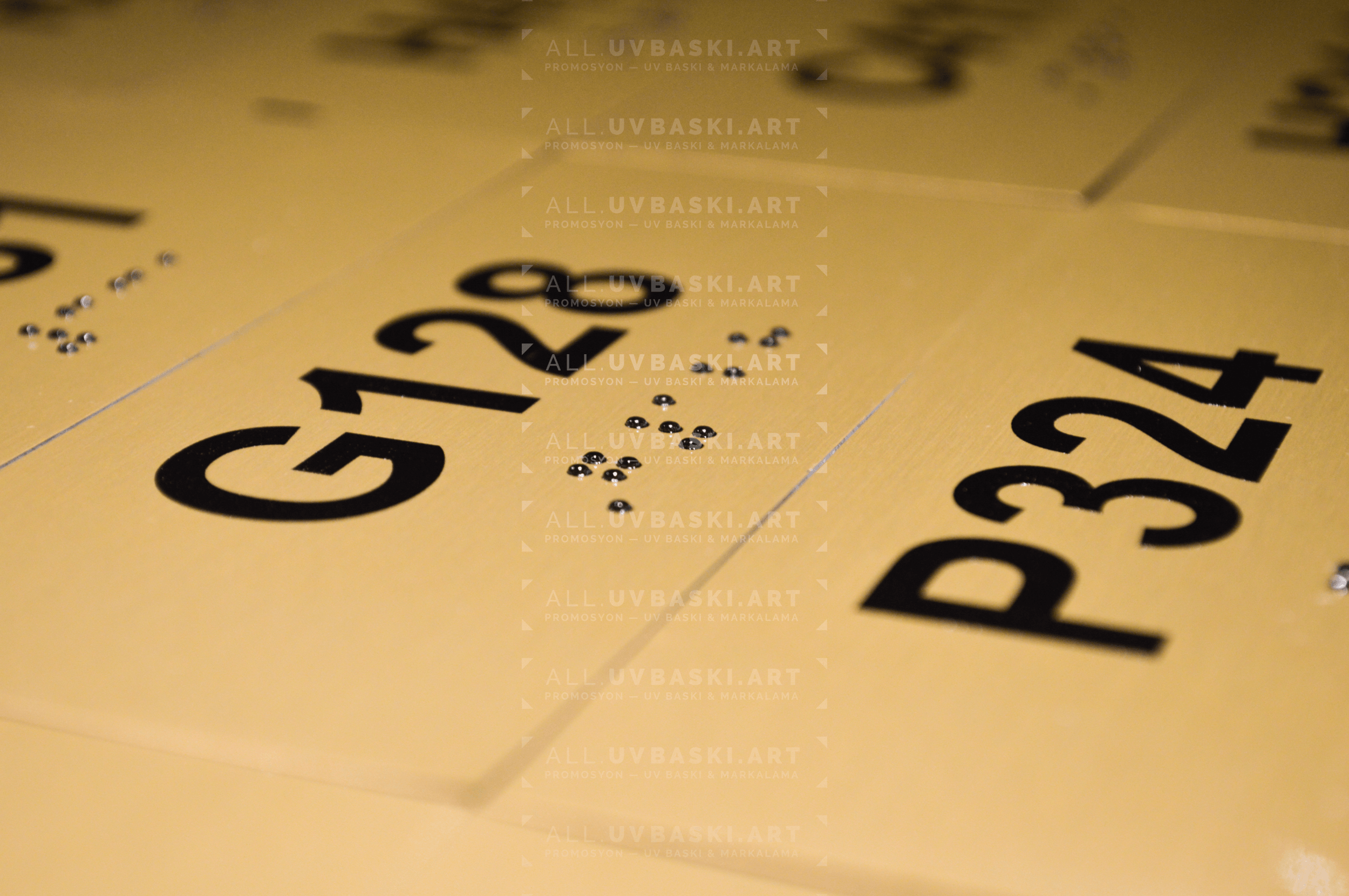 Braille alfabesi kabartma UV baskılı kapı tabelası