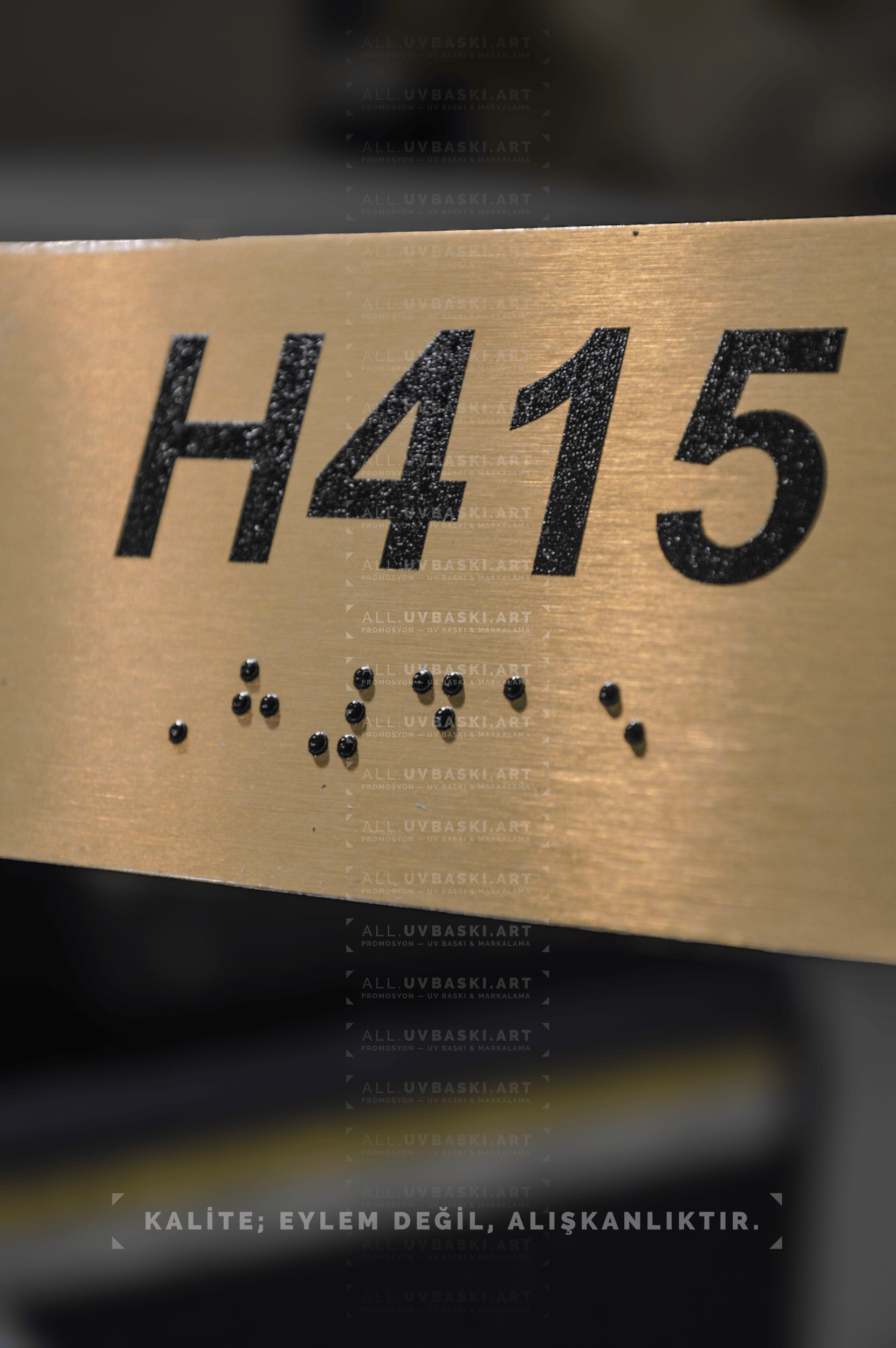 Metal üzerine Braille alfabesi kabartma UV baskılı yönlendirme levhası