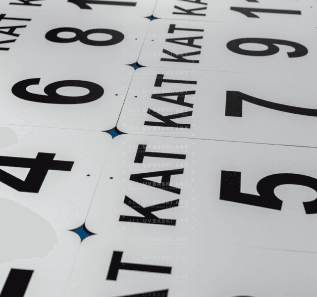 Alışveriş merkezi kat planını gösteren dijital UV baskılı yönlendirme tabelası