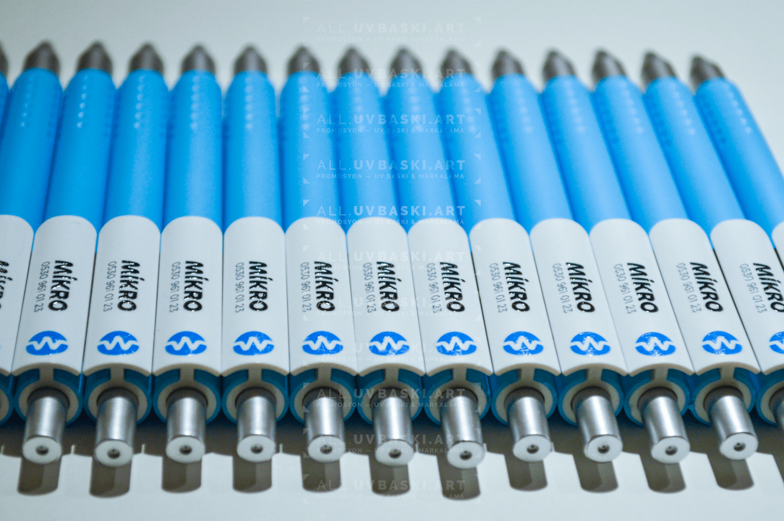 Toplantıda UV Baskılı Kalem Kullanımı – ALL ile Profesyonellik