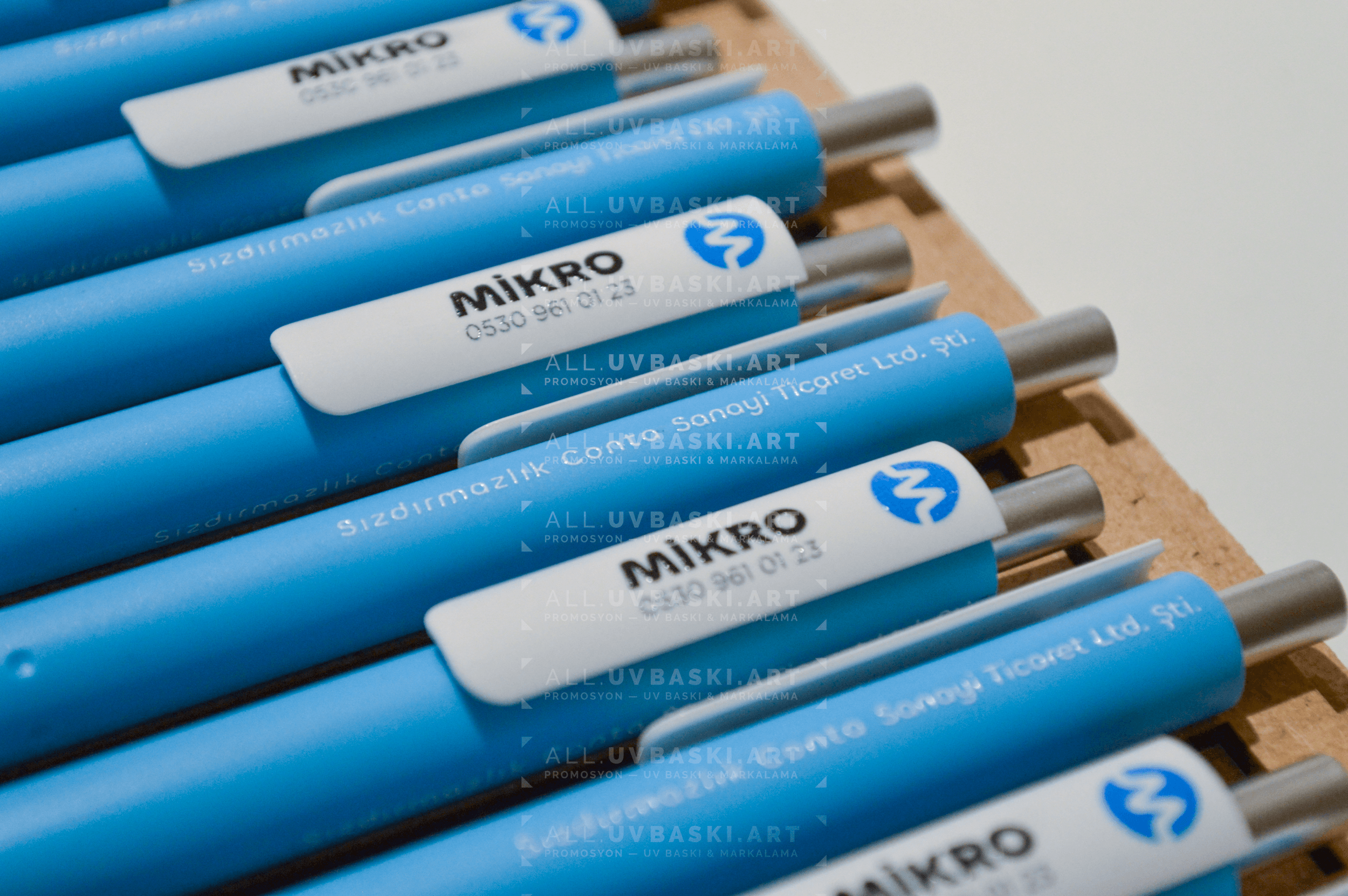 UV Baskılı Kalem Üst Kapak Detayı – ALL ile Hassasiyet