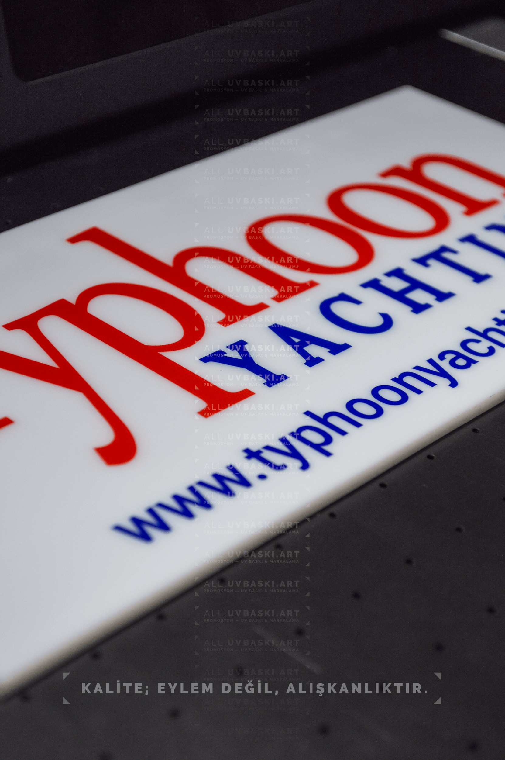 Dekota (forex) üzerine UV baskılı, iç mekan yönlendirme tabelası